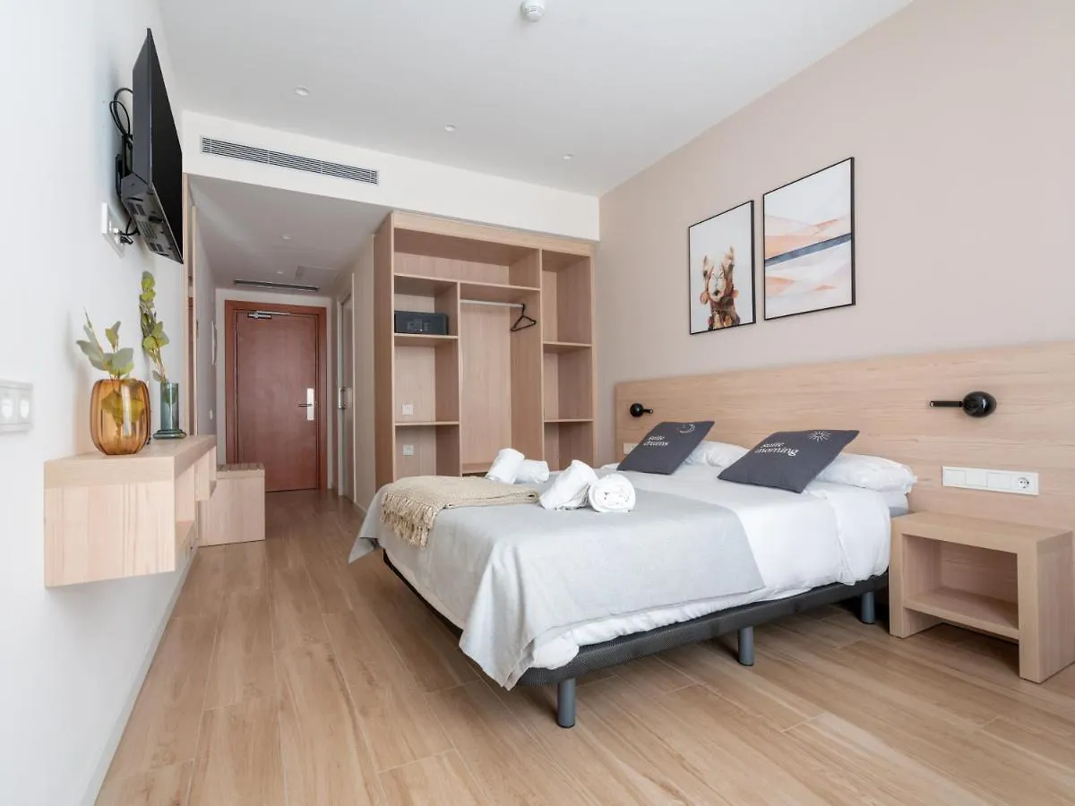 Limehome Barcelona Carrer De Besalu 82 0*,