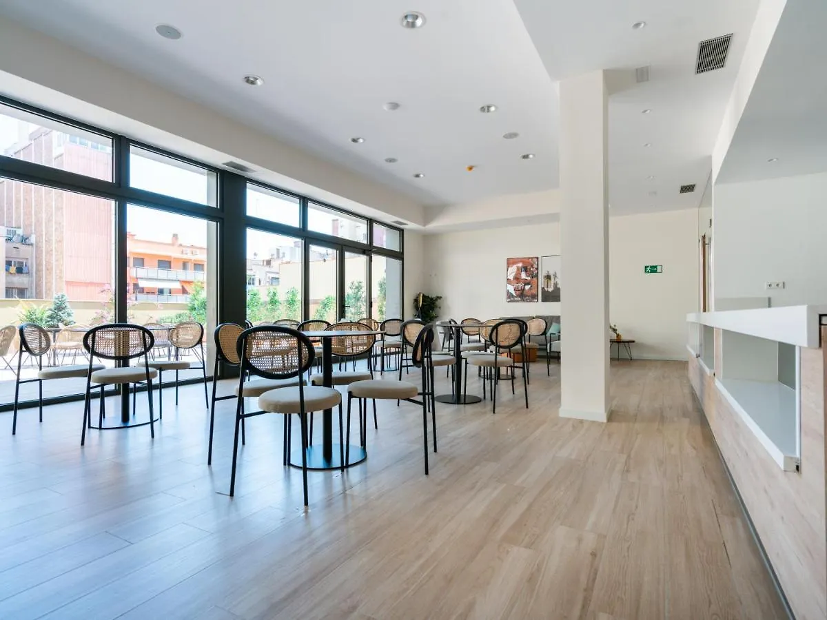 Limehome Barcelona Carrer De Besalu 82 スペイン
