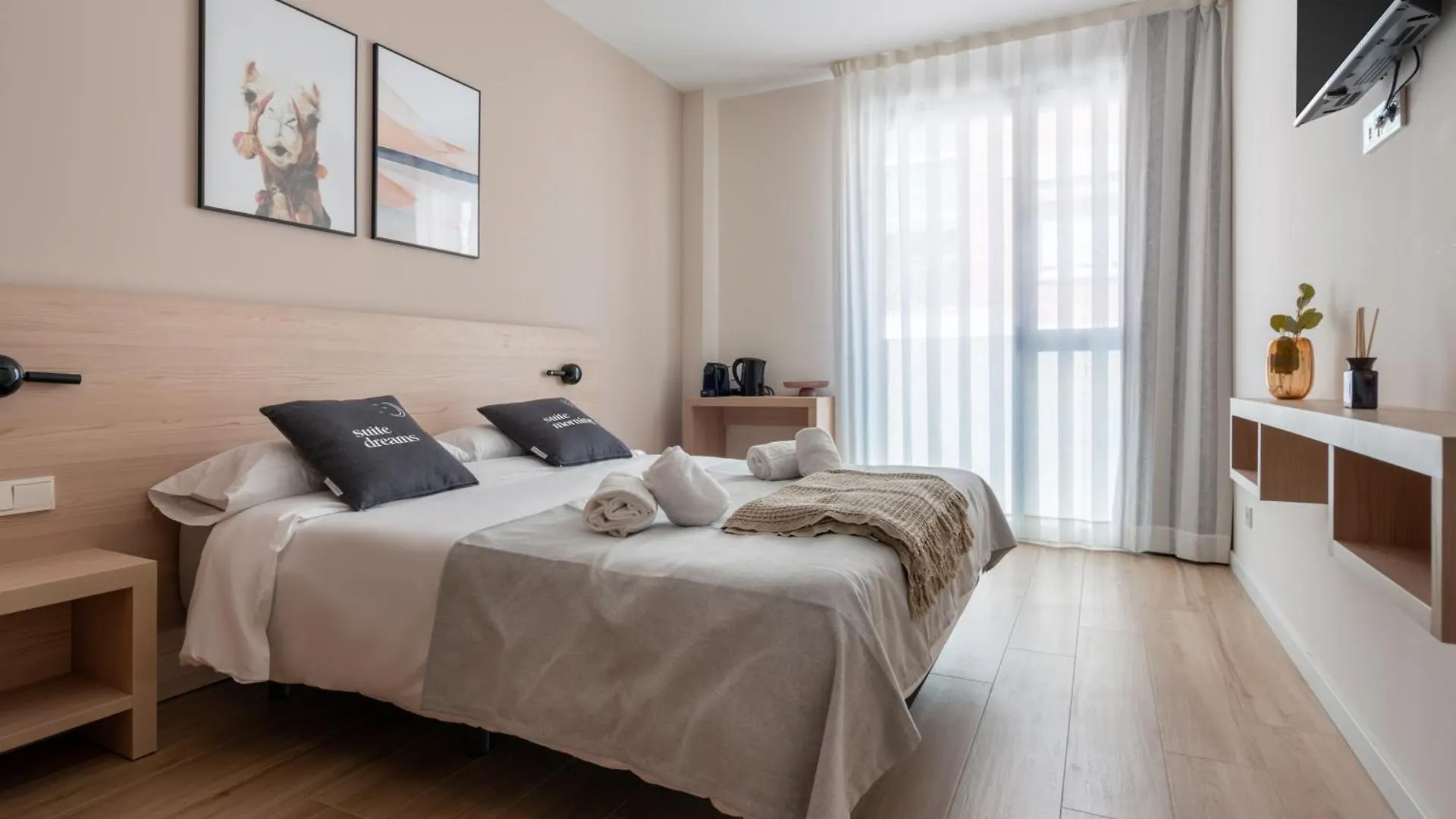 Limehome Barcelona Carrer De Besalu 82 0*,  Spanien