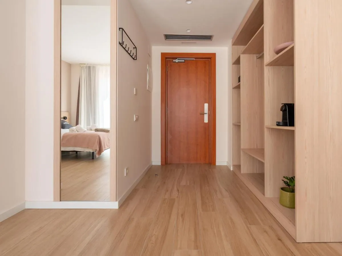 Hotell Limehome Barcelona Carrer De Besalu 82 Spanien
