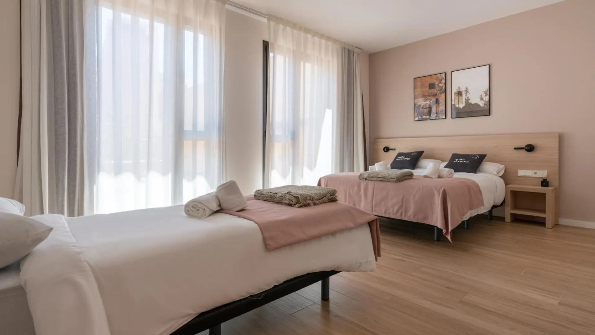 Hotell Limehome Barcelona Carrer De Besalu 82